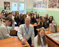 Więcej o: ✨ Goście z Global...